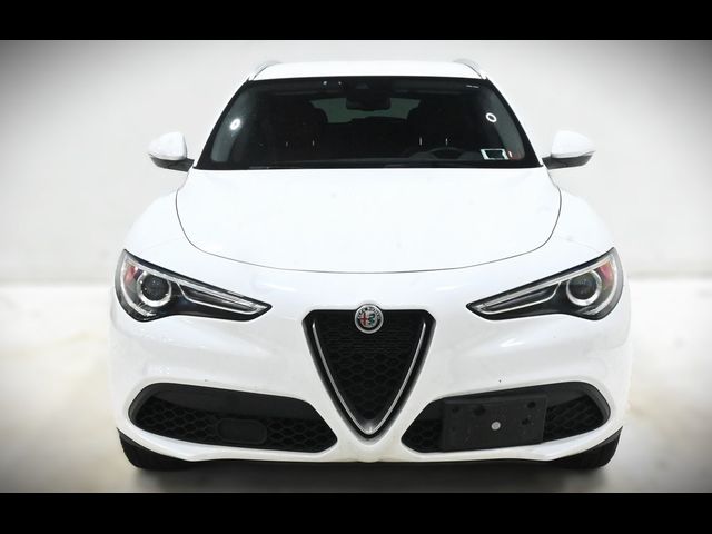 2021 Alfa Romeo Stelvio Base