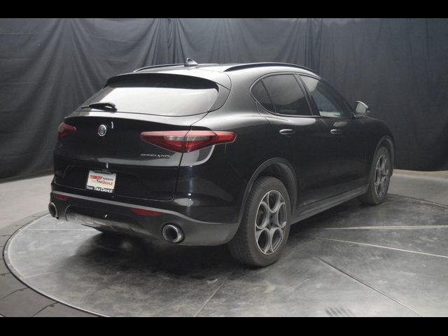 2021 Alfa Romeo Stelvio Base