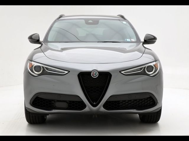 2021 Alfa Romeo Stelvio Base