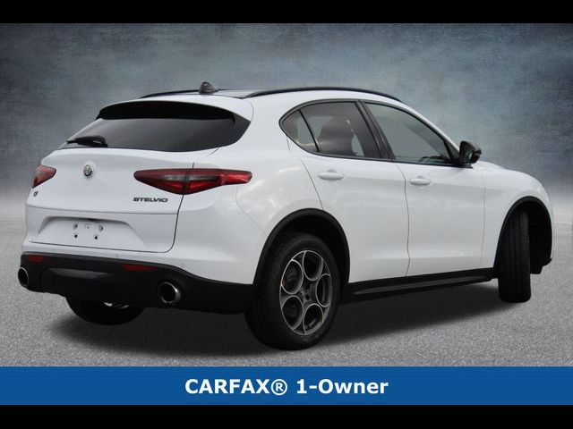 2021 Alfa Romeo Stelvio Base