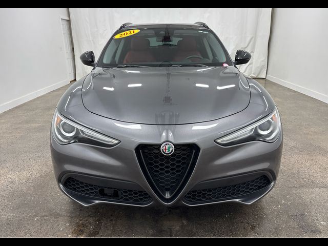 2021 Alfa Romeo Stelvio Base