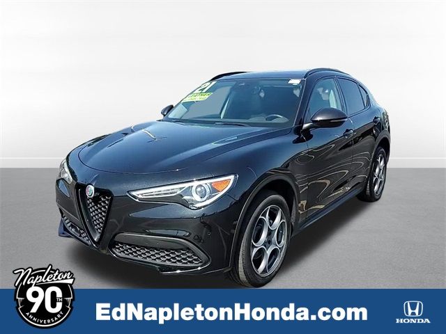 2021 Alfa Romeo Stelvio Base