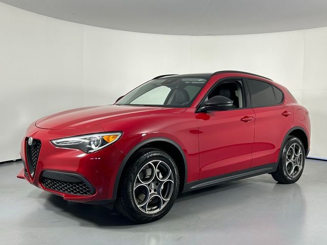 2021 Alfa Romeo Stelvio Base