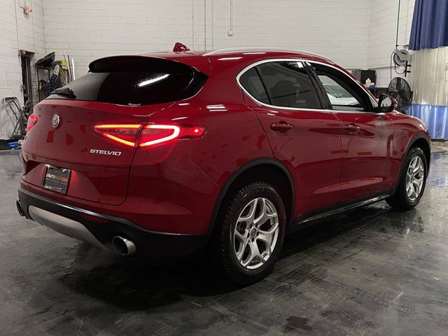 2021 Alfa Romeo Stelvio Base