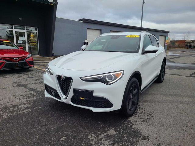 2021 Alfa Romeo Stelvio Base