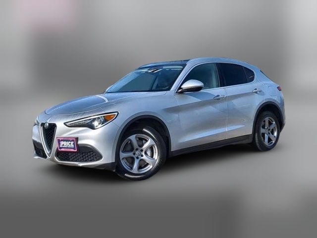 2021 Alfa Romeo Stelvio Base