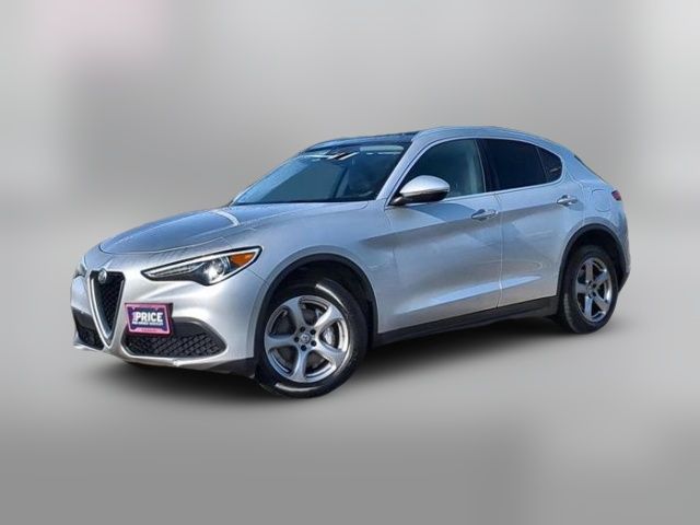 2021 Alfa Romeo Stelvio Base