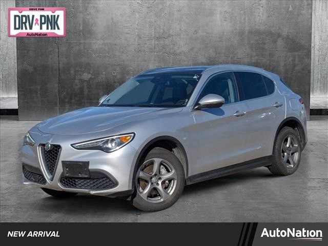 2021 Alfa Romeo Stelvio Base