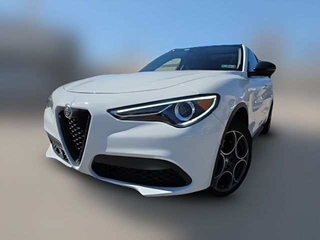 2021 Alfa Romeo Stelvio Base