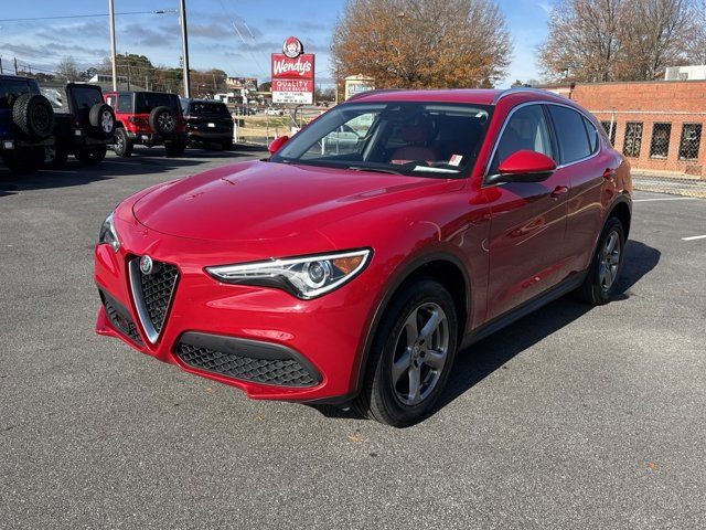 2021 Alfa Romeo Stelvio Base