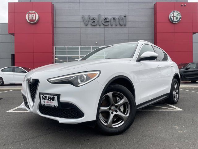 2021 Alfa Romeo Stelvio Base