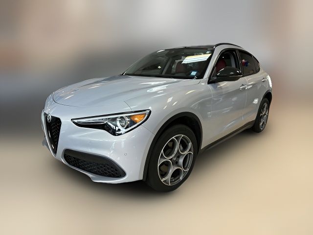 2021 Alfa Romeo Stelvio Base