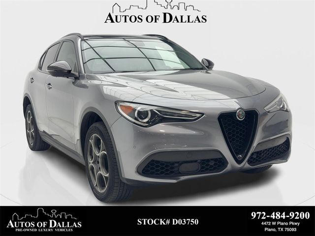 2021 Alfa Romeo Stelvio Base