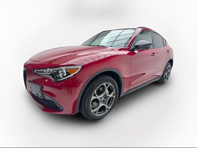 2021 Alfa Romeo Stelvio Base