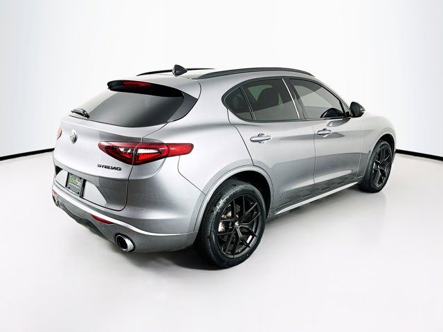 2021 Alfa Romeo Stelvio Base