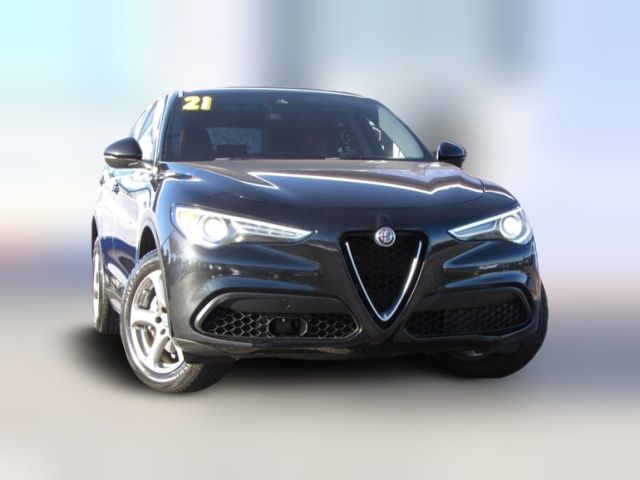 2021 Alfa Romeo Stelvio Base