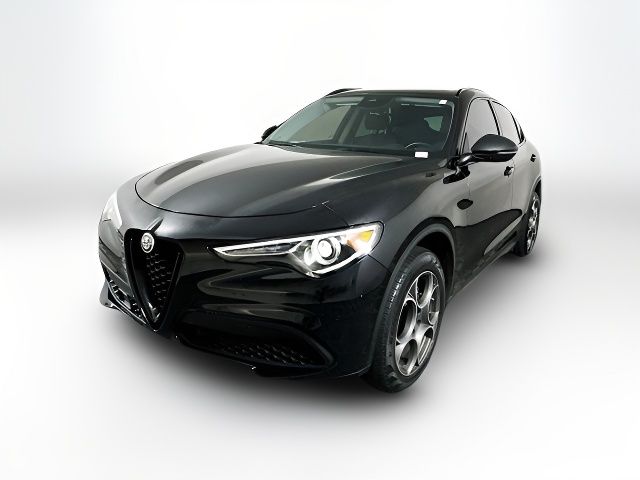 2021 Alfa Romeo Stelvio Base