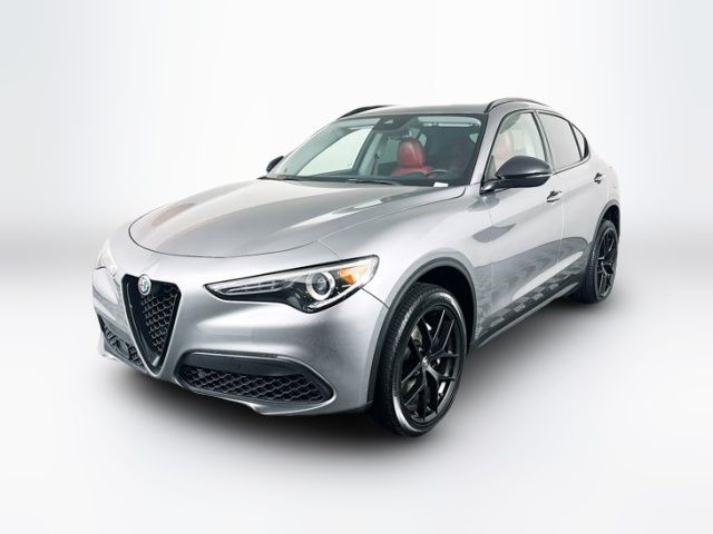 2021 Alfa Romeo Stelvio Base