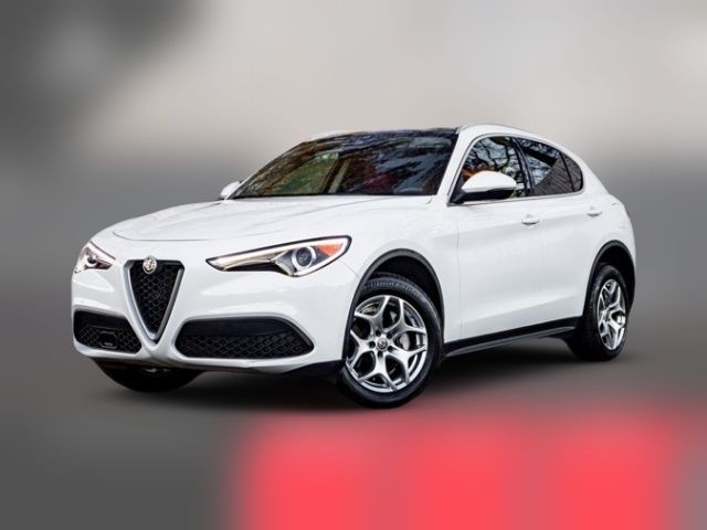 2021 Alfa Romeo Stelvio Base