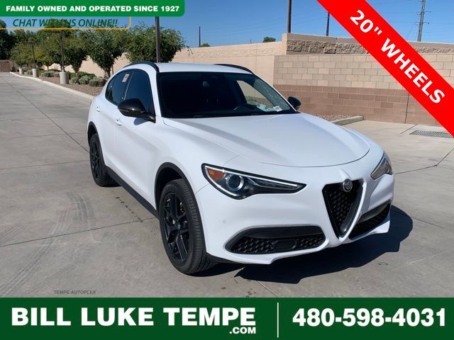 2021 Alfa Romeo Stelvio Base