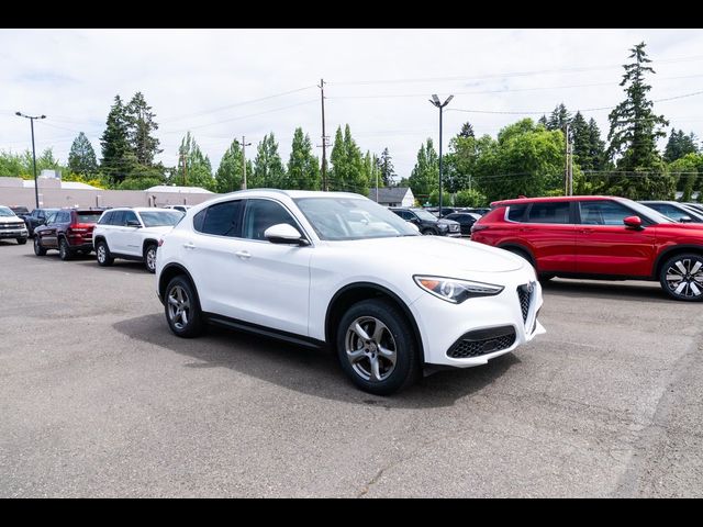 2021 Alfa Romeo Stelvio Base