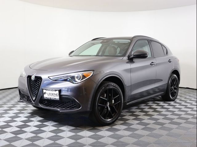 2021 Alfa Romeo Stelvio Base