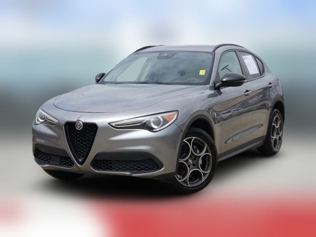 2021 Alfa Romeo Stelvio Base