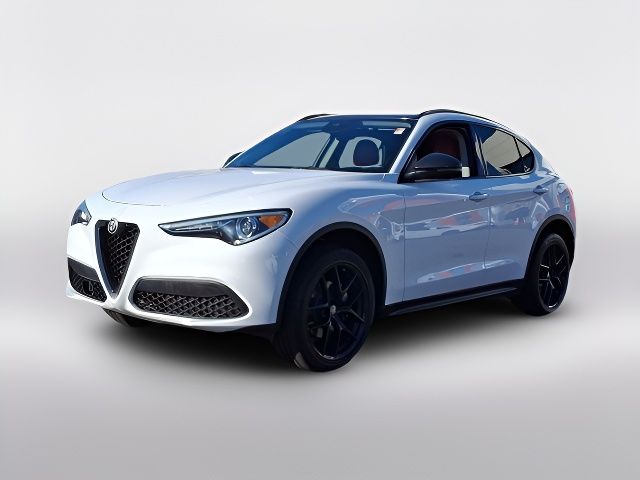 2021 Alfa Romeo Stelvio Base