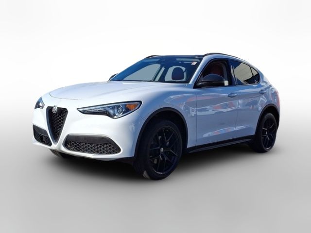 2021 Alfa Romeo Stelvio Base