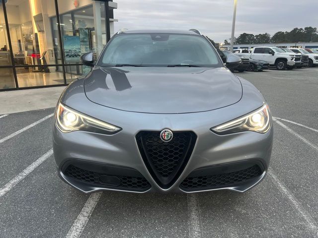 2021 Alfa Romeo Stelvio Base