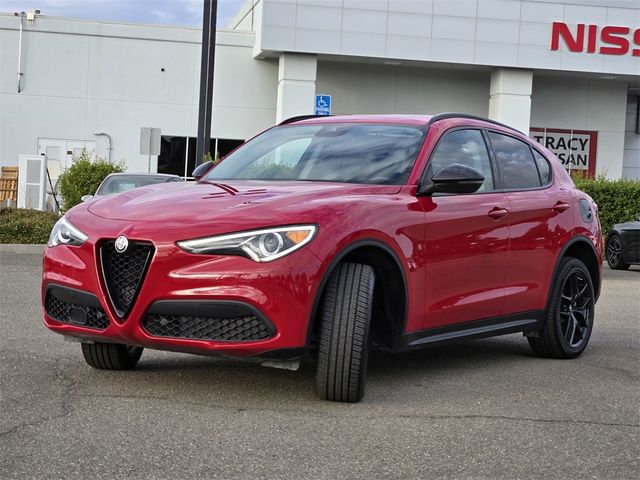 2021 Alfa Romeo Stelvio Base