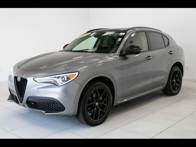 2021 Alfa Romeo Stelvio Base