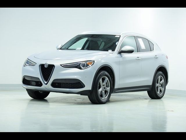 2021 Alfa Romeo Stelvio Base