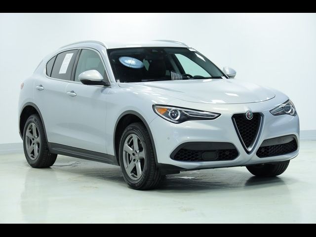 2021 Alfa Romeo Stelvio Base