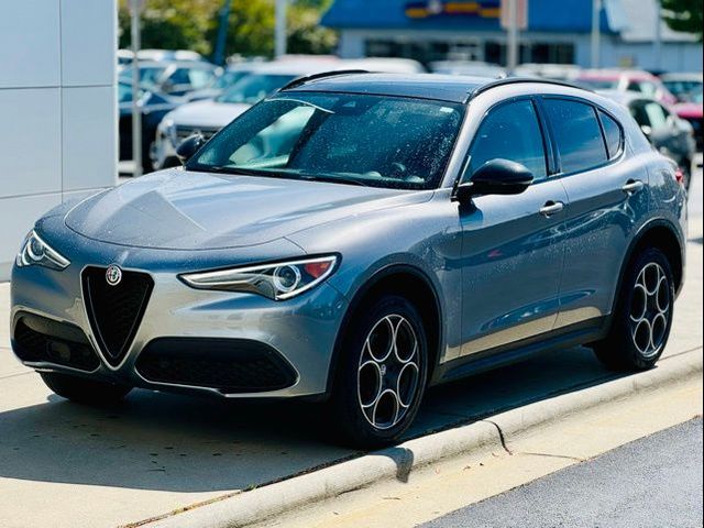 2021 Alfa Romeo Stelvio Base