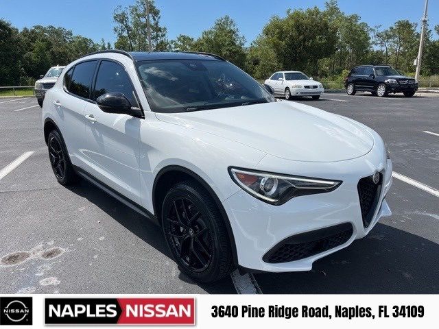 2021 Alfa Romeo Stelvio Base