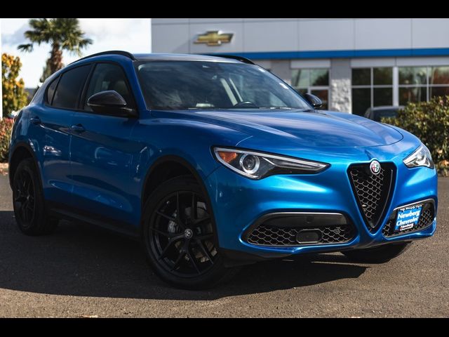 2021 Alfa Romeo Stelvio Base