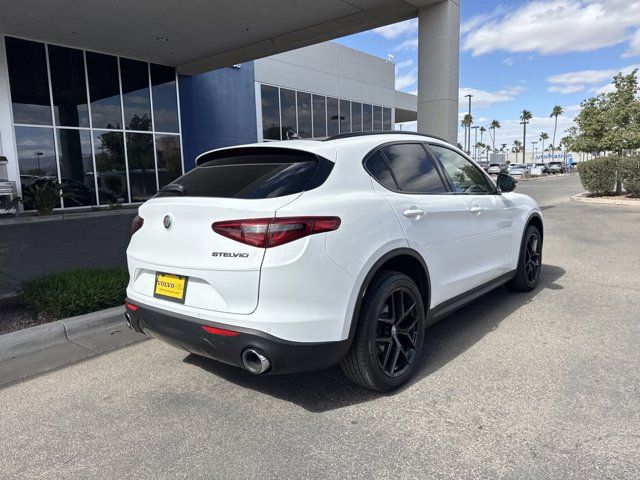 2021 Alfa Romeo Stelvio Base
