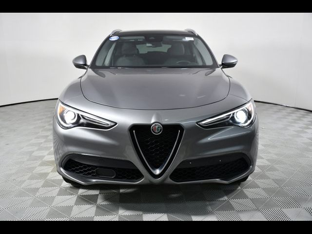 2021 Alfa Romeo Stelvio Base