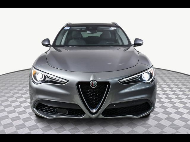 2021 Alfa Romeo Stelvio Base