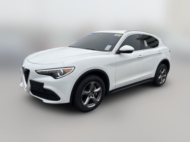 2021 Alfa Romeo Stelvio Base