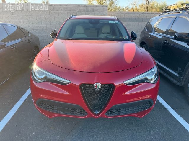 2021 Alfa Romeo Stelvio Base