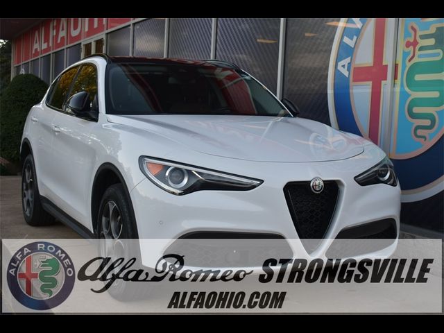 2021 Alfa Romeo Stelvio Base