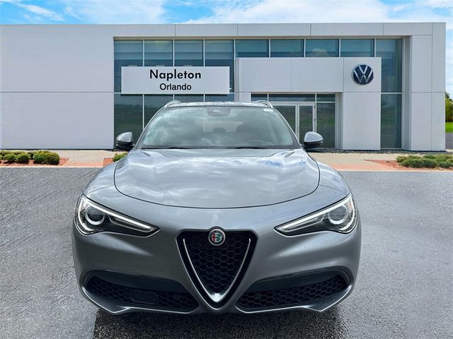 2021 Alfa Romeo Stelvio Base