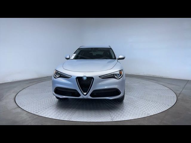 2021 Alfa Romeo Stelvio Base