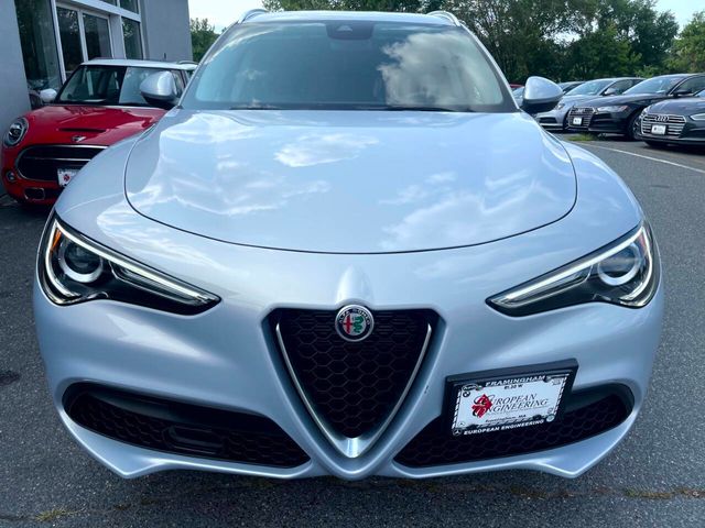 2021 Alfa Romeo Stelvio Base