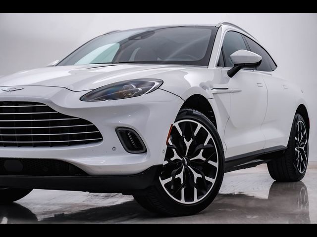 2021 Aston Martin DBX Base