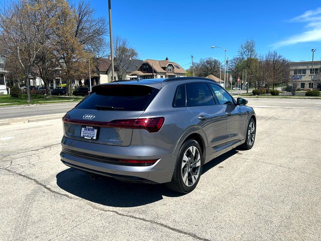2021 Audi e-tron Premium