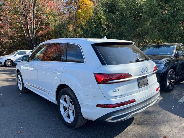 2021 Audi Q7 Premium