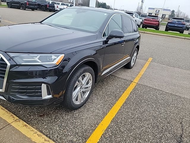 2021 Audi Q7 Premium